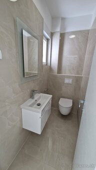 Moderný apartmán s terasou a výhľadom na more/Chorvátsko - 13