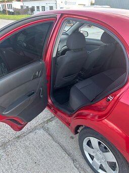 Chevrolet Aveo - 13