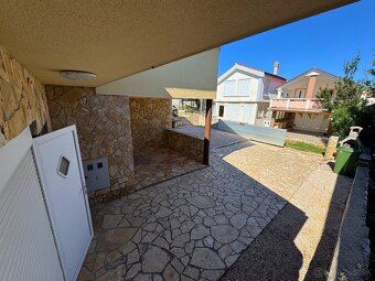 Rodinný dom s garážou na ostrove Vir - Chorvátsko - 13