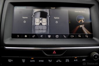 Jaguar E-Pace 2.0 AT9 110kW AWD Black Edition odpočet DpH - 13