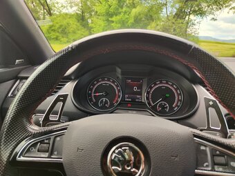 Skoda Octavia 2.0 TDI 4x4 RS 135kw - 13