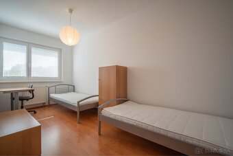 PREDAJ 5 izbový rodinný dom so záhradou Devínska Nová Ves - 13