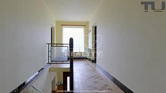TUreality ponúka na predaj rodinný dom v obci Medzibrod... - 13