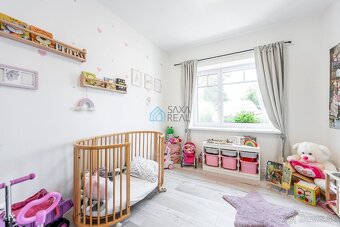 TOP zariadená novostavba, bazén, štýl a kvalita - Seleška - 13