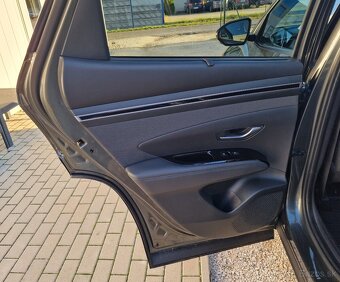 HYUNDAI TUCSON 1.6 T-GDI 18 tis. KM 4X4 - 13