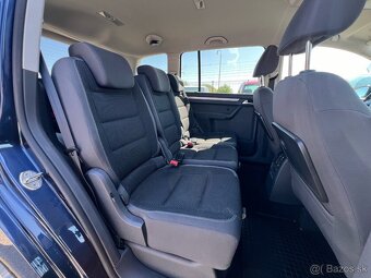 VW Touran 2.0TDI diesel, 103kW, MT/6, rok:08.2010. - 13