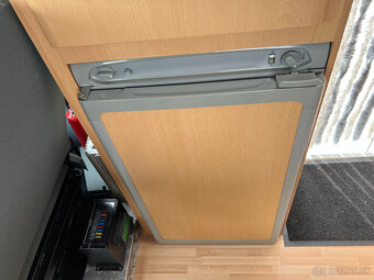 Obytné auto Ford Sirio 592 Roller, Rok 2008 - 13