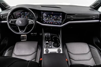 Volkswagen Touareg - 13