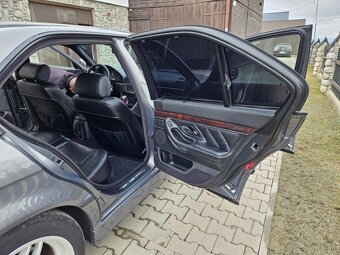 BMW E38 - 13