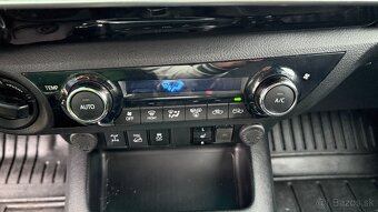 Toyota Hilux DC 2.4 I D-4D Live 4x4 - 13