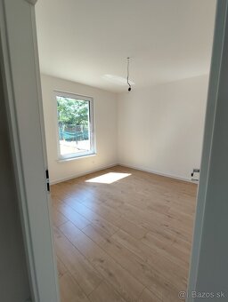 NA PREDAJ 3x NOVOSTAVBA LEVICE- ČASŤ MALÝ KIAR - 13