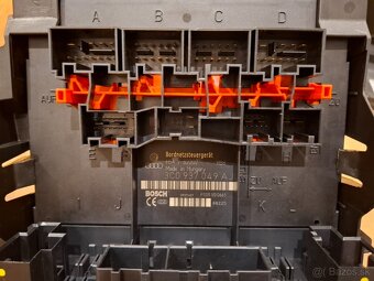 Riadiace jednotky VW Passat B6 - 13