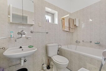 Rodinný dom na predaj vo Vajnoroch s možnosťou ďalšej výstav - 13