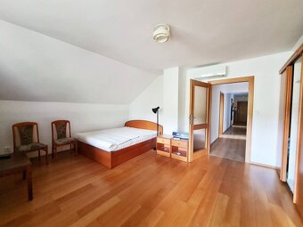 6-izb. RD Stupava, TOP lokalita, pri parku, vonkajší bazén,  - 13