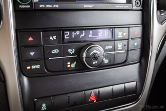 Jeep Grand Cherokee 3.0 CRD V6 Laredo - 13