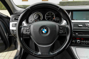 BMW 520d xDrive - 13