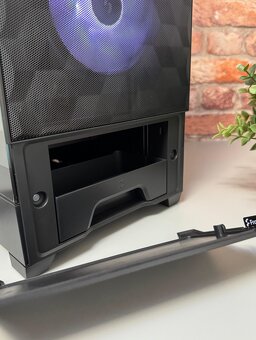 Ryzen 7 7800X3D\32GB\RTX 3080\SSD\1000W Zdroj - 13