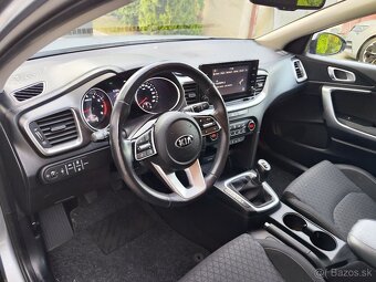 Kia Xceed 1,5T-GDI benzín 117,5 Kw,160 k - 13