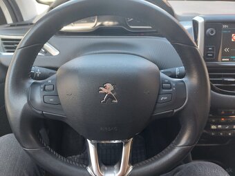 Peugeot 208 STYLE - 13