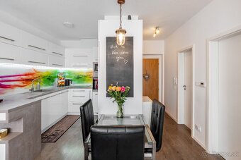 2-izbový byt s terasou a parkovacím miestom - Rovinka - 13