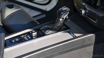 Volvo XC60 D4 R-Design AWD A/T - 13