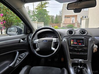 Ford Mondeo Combi 1.6 TDCi DPF ECOnetic Mesačne: 145€ - 13