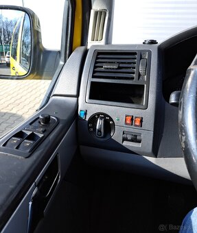 Multivan T5, 2,5TDI,188k,6SPD,7miestny, Klima,Navi, Koža,STP - 13