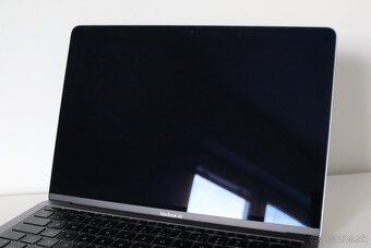 Apple Macbook Air M1 2020 13" 16GB RAM 256GB SSD - 13