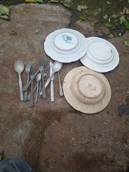 Taniere misy príbor - 13