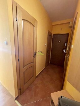Príjemný veľký 3 izbový byt na Okružnej ulici - 84 m2 - 13