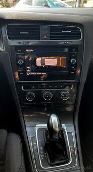 Predám Volkswagen Golf Variant 1.6 TDI 115k Comfortline DSG - 13