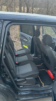 Ford Galaxy 2.0 TDCI - 13