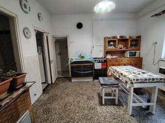 Na predaj samostatný rodinný dom v obci Ipolyvece - 13