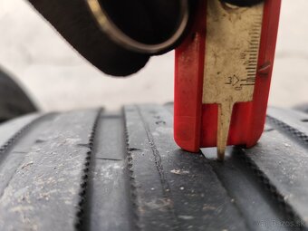 BMW sada alu+pneu 225/45 18" - 13