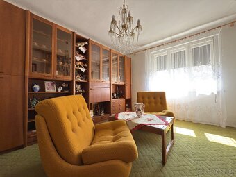 Starší 4 izbový rodinný dom Hamuliakovo - PREDAJ - 13