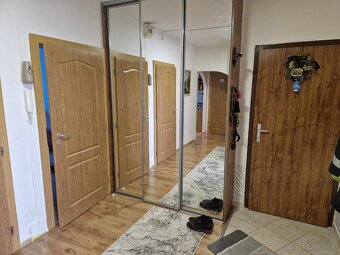 Na predaj 4 izbový byt kompletná rekonštrukcia Handlová - 13