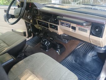 Predam Toyota Land Cruiser LJ70 2.5D - 13