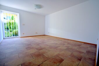 Moderný 10-ročný dom s výťahom v tichej uličke Martin Stráne - 13