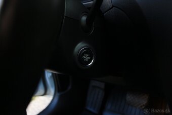 Škoda Octavia Combi TDI, DSG, Vyhr. volant, Kamera, LED - 13
