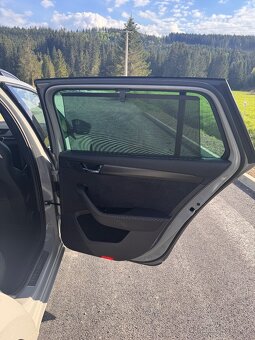 Škoda Superb Sportline 2.0 TDI DSG 4x4 147kW Virtual 4x4 - 13