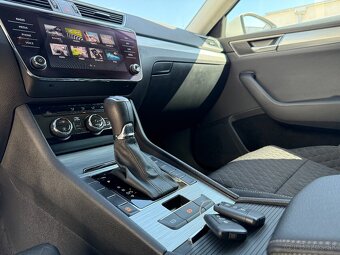 Škoda Superb Combi 2.0 TDI - 13