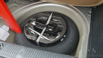 Škoda Fabia 1,4i/16V, naj.Original 40.000km, Garážovana. - 13