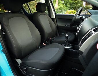 HYUNDAI i20 1.25 benzin - 83tis Km-2014-LED-KLIMA-VYHREV SED - 13