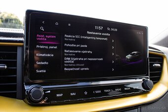 Kia XCeed 1.5 T-GDi Platinum A/T - 13