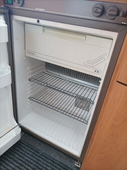 Hymer B544 obytný vůz - 13