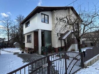 Na predaj RODINNÝ DOM v centre obce Konská - 13