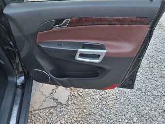 Predám Opel Antara 2.2 Diesel 4x4 - 13
