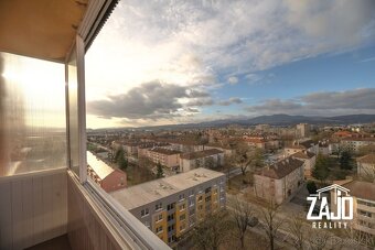 NA PRENÁJOM I 3 -izb. kompletne rekonštruovaný byt, Inovecká - 13