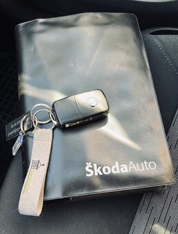 Škoda Octavia 2 facelift 1.6MPI 75kw - 13