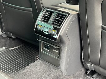 Škoda Superb Combi Facelift STYLE 2.0 TDI DSG 147kW 4x4°DPH° - 13